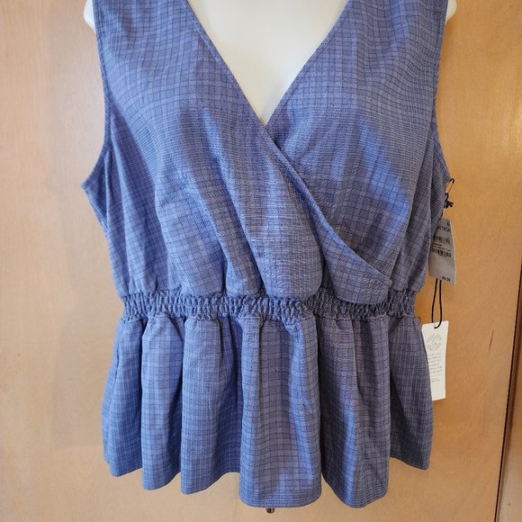 Treasure & Bond Blouse - New with Tags - Size XL - Picture 4 of 4